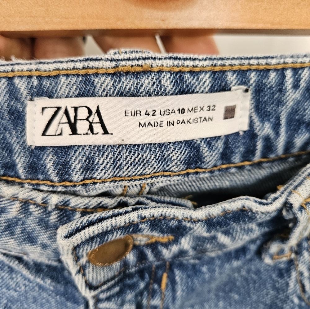 Zara High-Rise Distressed Casual Straight Skinny Mom Jeans Sz 10 - Picture 5 of 7